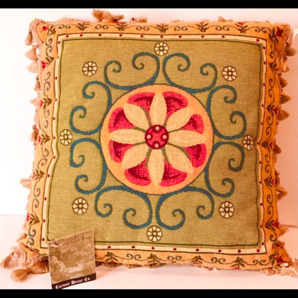 BARNEYS NEW YORK…BRAND NEW w/ Tags Large Corona Decor Co. Gorgeous Luxury Pillow